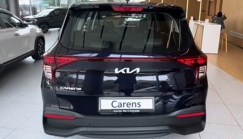 2024 KIA Carens Car