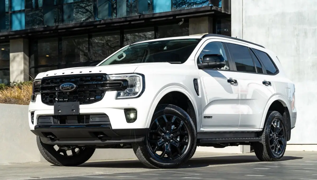 2025 Ford Everest Car