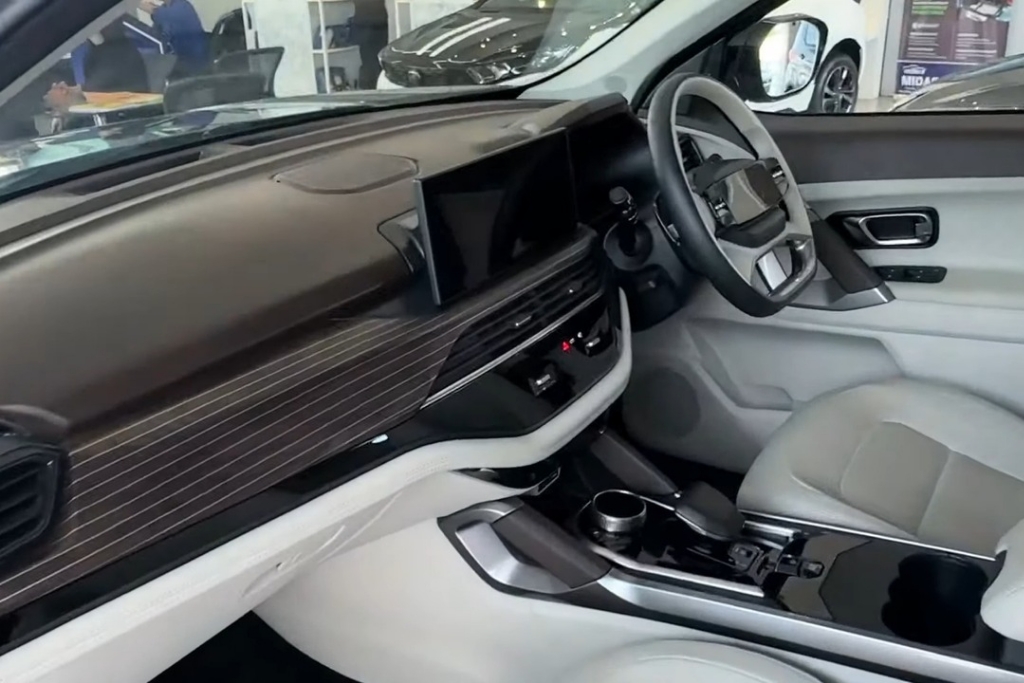 New Tata Safari Car 