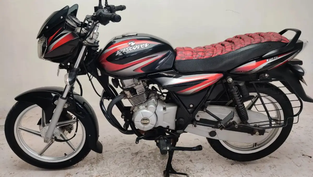 bajaj discover 125 bike