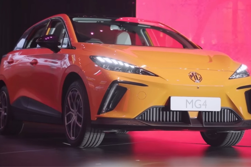 MG 4 EV Car