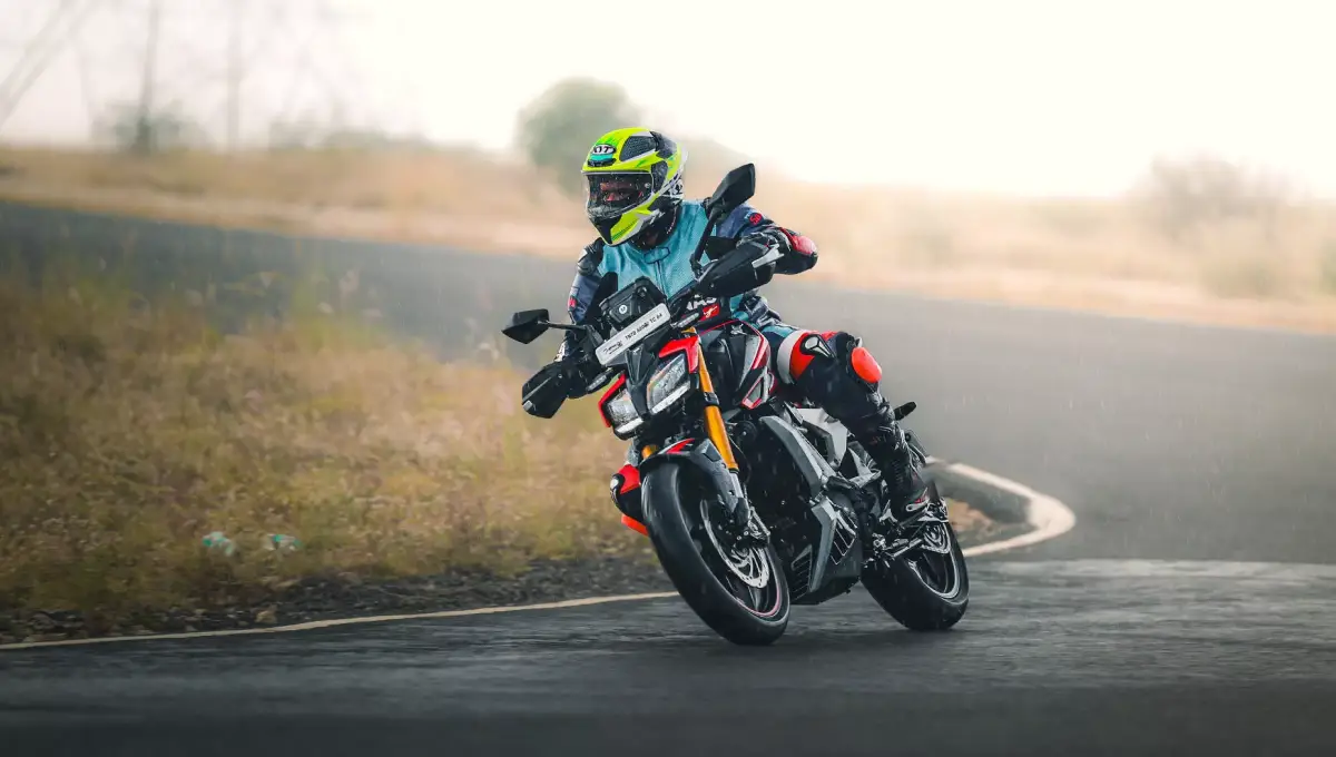 2025 Yamaha R15 V4 Bike