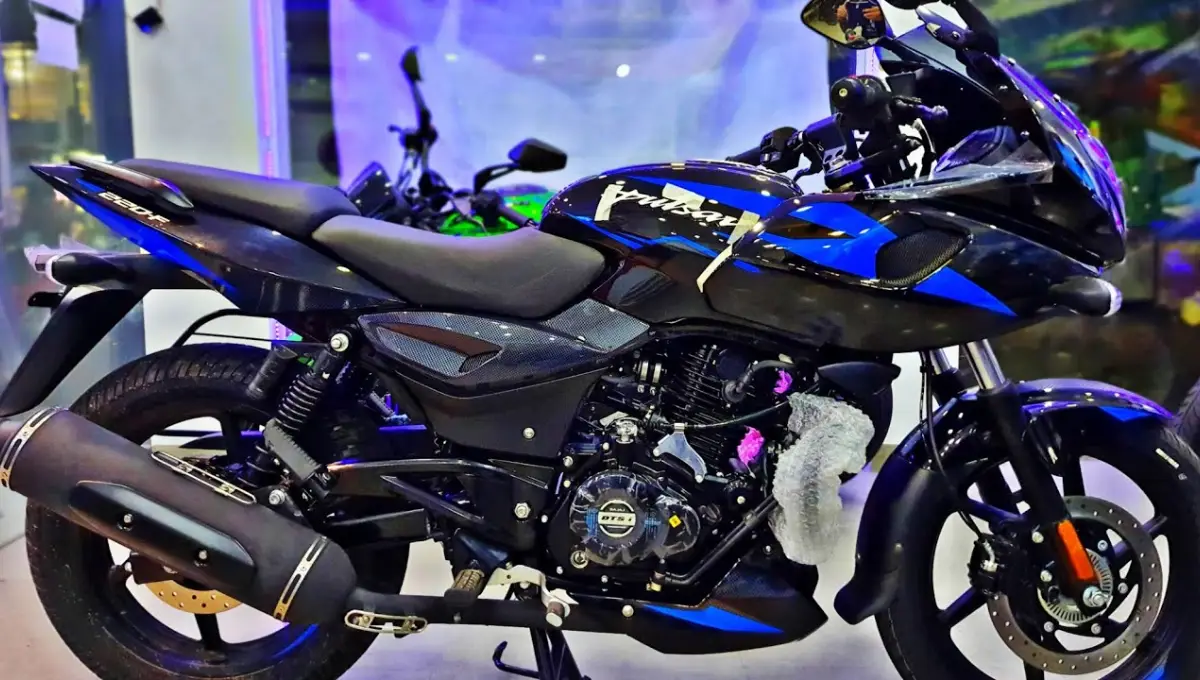 Bajaj Pulsar 220F Bike