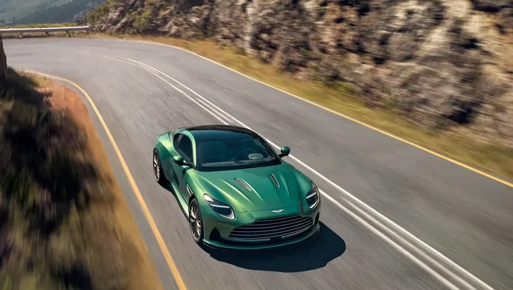 Aston Martin DB12