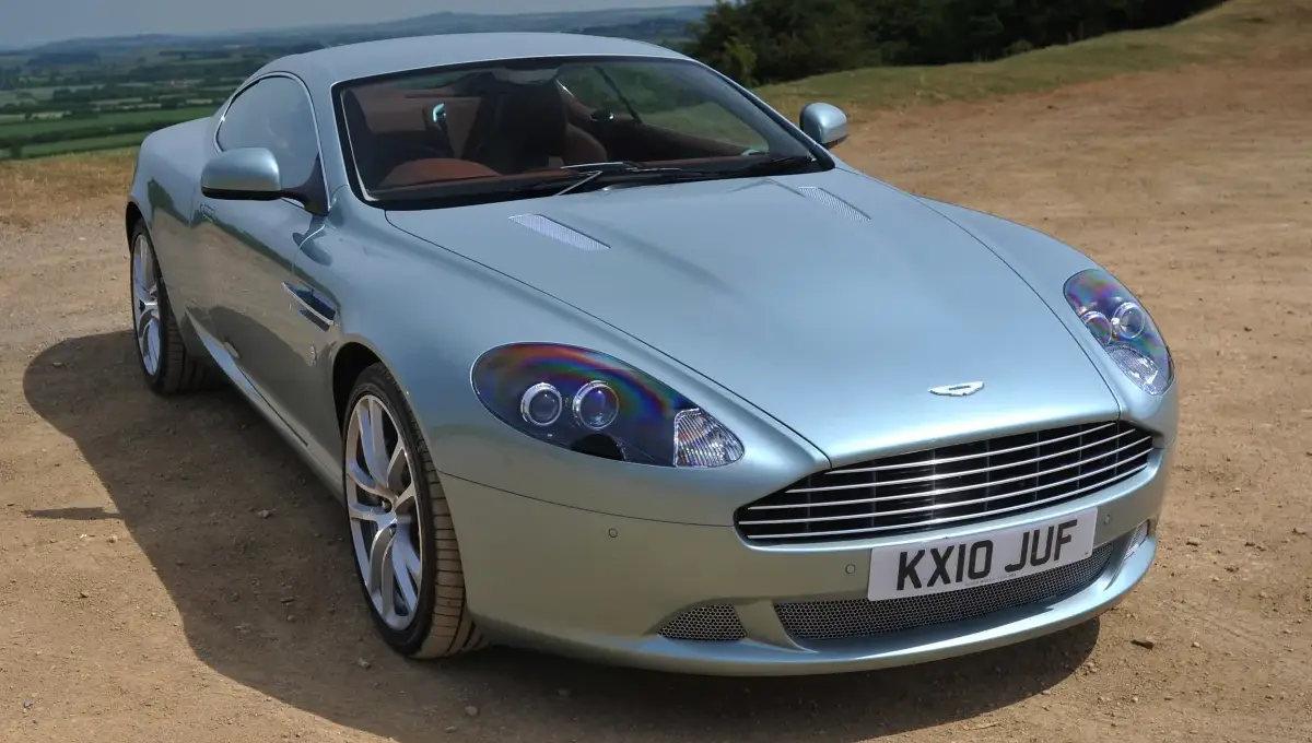 Aston Martin DB9 Car