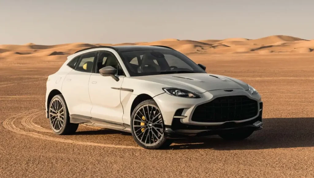 Aston Martin DBX का डिज़ाइन, कीमत और शक्तिशाली इंजन देखें, सिर्फ 3.82 करोड़ में Aston Martin DBX