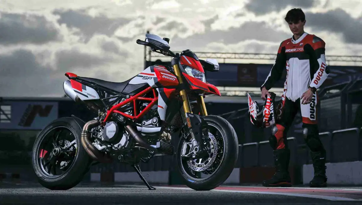 ducati hypermotard 950
