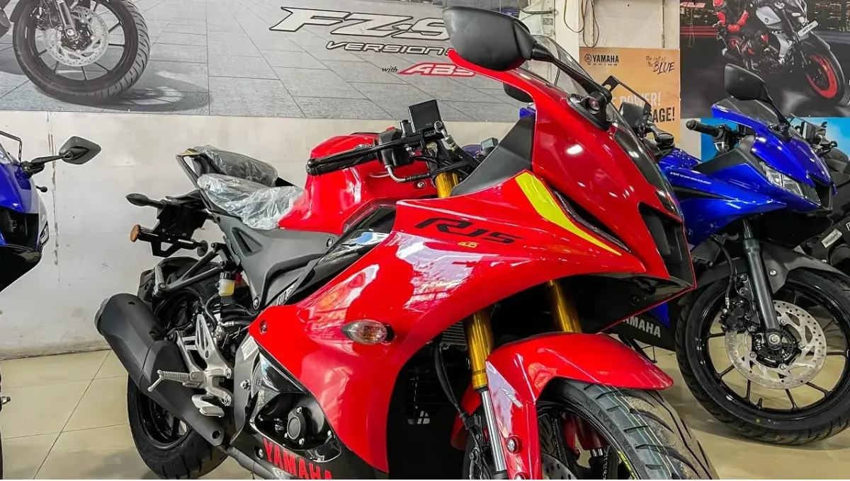 New Yamaha R15 2025