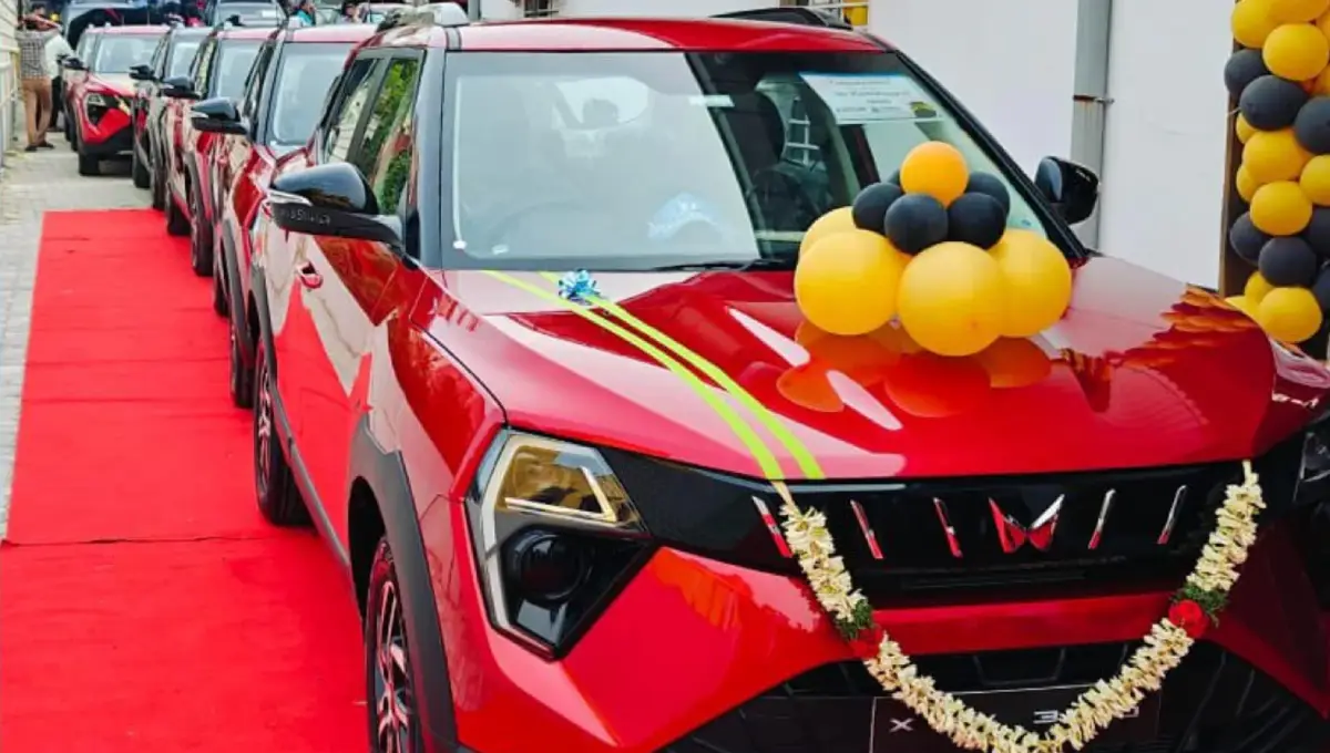 Mahindra XUV 3XO Hybrid