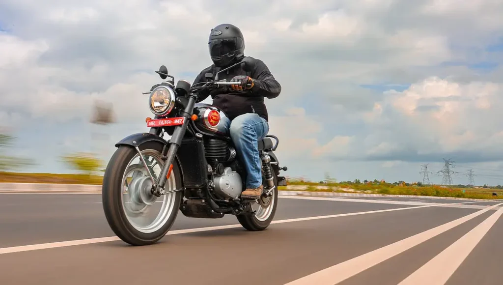 BSA Gold Star 650: 3.50 लाख में, 652cc का इंजन और 160kmph की स्पीड BSA Gold Star 650