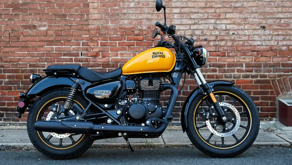 Royal Enfield Meteor 350: हर सफर में रॉयल अहसास और बेमिसाल आराम, सिर्फ 2 लाख में Royal Enfield Meteor 350