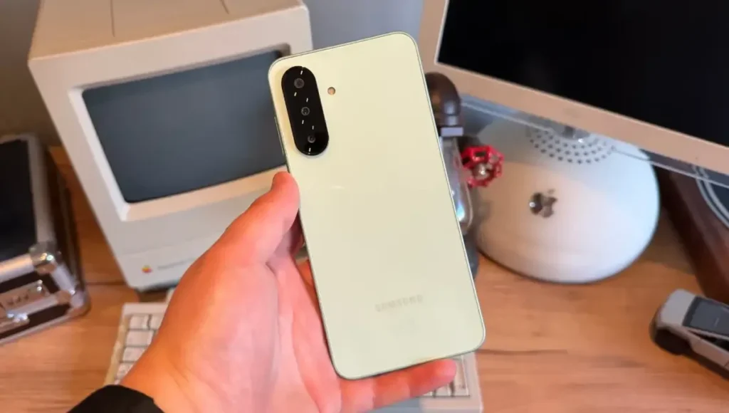 Samsung Galaxy A26 5G: सिर्फ ₹20,832 में 50MP कैमरा और दमदार परफॉर्मेंस वाला स्मार्टफोन, देखिए Luxury Design Samsung Galaxy A26 5G