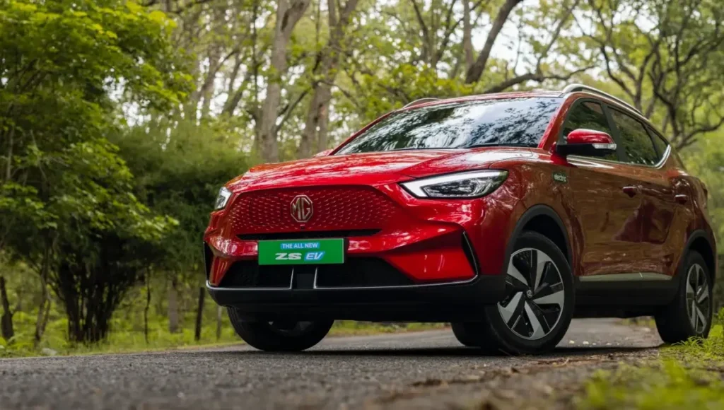 MG ZS EV: 6 एयरबैग्स वाली इस इलेक्ट्रिक कार में आपको Beautiful Look और बैटरी पैक दिया गया है, अभी खरीदें कम बजट में MG ZS EV
