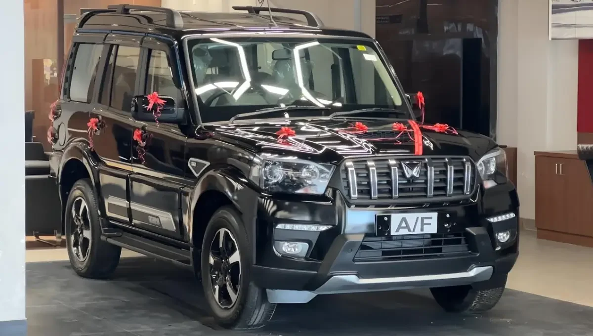 Mahindra Scorpio S11