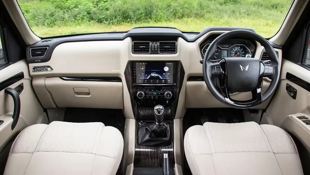 Mahindra Scorpio S11