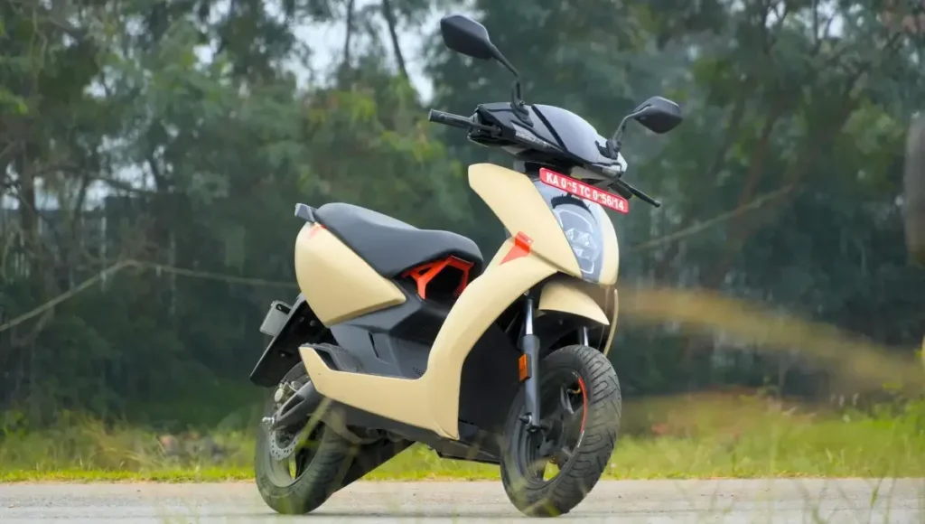 Ather 450X: तेज चार्जिंग और टेक्नोलॉजी से भरपूर स्मार्ट स्कूटर सिर्फ 1.25 लाख में, देखिए Luxury Look ather 450x