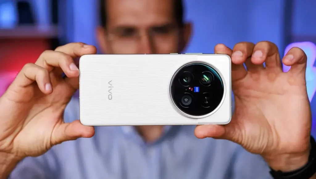 Vivo X200 Ultra 5G: जब स्मार्टफोन सिर्फ डिवाइस नहीं, एक Luxury अनुभव बन जाए vivo x200 ultra 5g