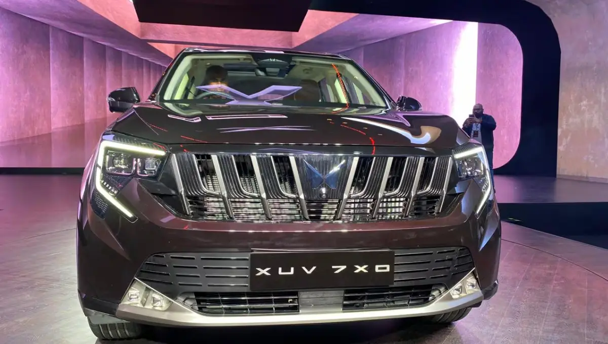 Mahindra XUV 7XO